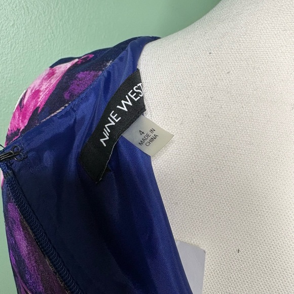 Nine West NWT Floral Mini Dress - Purple and Pink zipper 4 - Picture 5 of 10